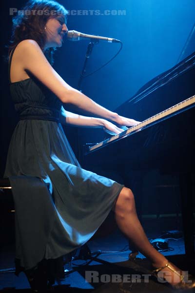 SARAH SLEAN - 2006-04-21 - PARIS - Cafe de la Danse - 